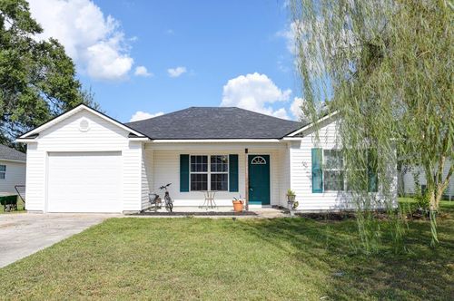 819 Kristen Ln, Hahira, GA, 31632-1290 | Card Image