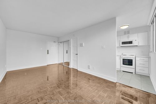 1805-33 Isabella St, Toronto, ON, M4Y2P7 | Card Image