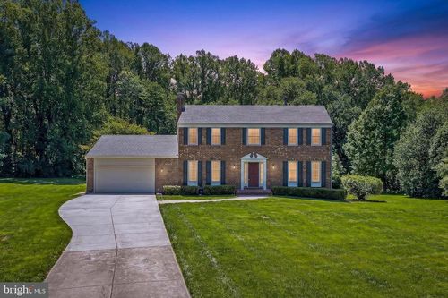 10505 Clipper Dr, FAIRFAX STATION, VA, 22039-1909 | Card Image
