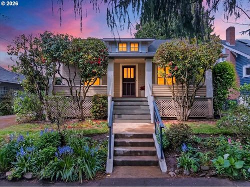 1205 Se Marion St, Portland, OR, 97202-7117 | Card Image