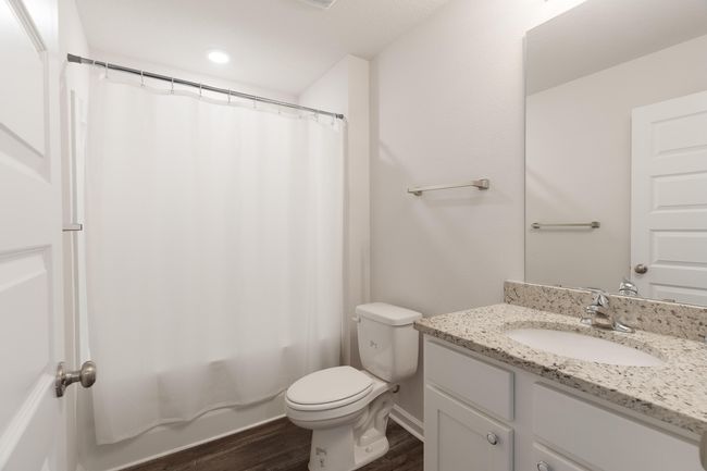 Bathroom #2 | Image 29