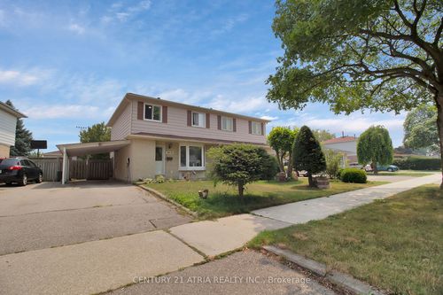 2616 Widemarr Rd, Mississauga, ON, L5J1M3 | Card Image
