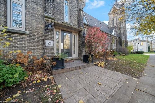 102-21 Richmond Street, Brantford, ON, N3T3X9 | Card Image