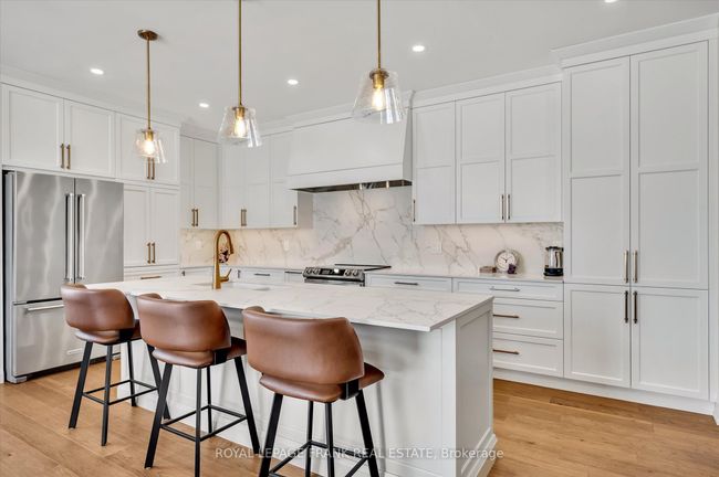1942 Davenport Rd, House other with 4 bedrooms, 3 bathrooms and 4 parking in Cavan ON | Image 12