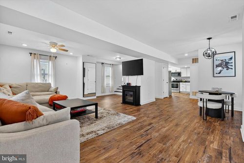 2524 Sycamore Ave, SPARROWS POINT, MD, 21219-1340 | Card Image