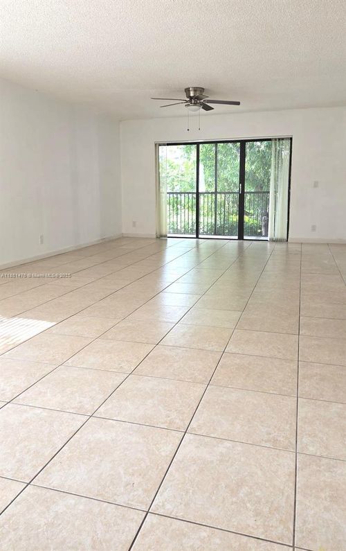 apt-201-16541 Blatt Blvd, Weston, FL, 33326-1829 | Card Image