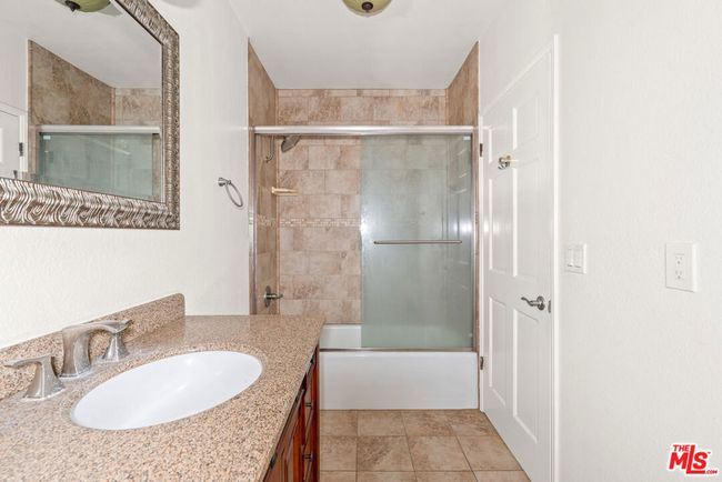 3962 Oakfield Dr, House other with 5 bedrooms, 5 bathrooms and 2 parking in Sherman Oaks CA | Image 35