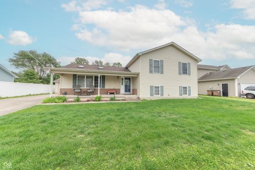 4613 Clairmont Dr, Columbus, IN, 47203-4763 | Card Image
