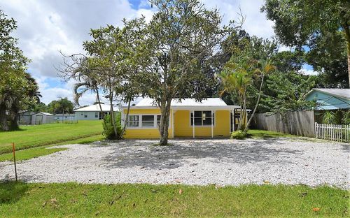 976 Sw 34th Ter, Palm City, FL, 34990-3420 | Card Image