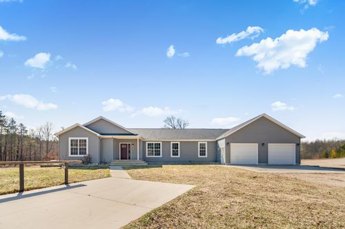 6435 E 64th St, Chase, MI, 49623-8774 | Card Image