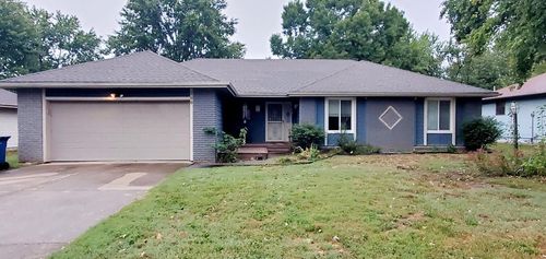 209 Raintree St, Nixa, MO, 65714-8687 | Card Image
