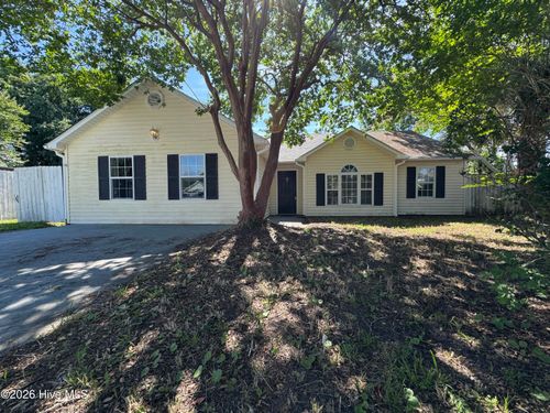 502 Worth Dr, Morehead City, NC, 28557-3066 | Card Image