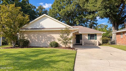 11423 E Black Oak Drive, Baton Rouge, LA, 70815 | Card Image