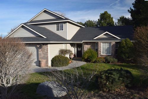 3024 Charity Ct, Kennewick, WA, 99338-7320 | Card Image