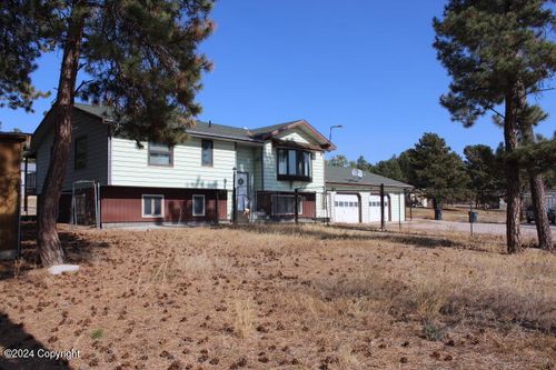 606 Grove Ave, Newcastle, WY, 82701-2008 | Card Image