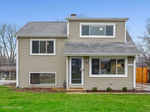 0S725 East St, Winfield, IL, 60190-1618 | Card Image