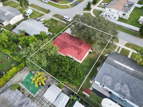 1562 Nw 8th Ave, Homestead, FL, 33030-4015 | Card Image