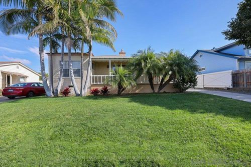 2001 Erie St, San Diego, CA, 92110-3404 | Card Image