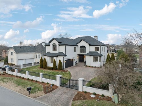 5018 Country Club Dr, Brentwood, TN, 37027-5103 | Card Image