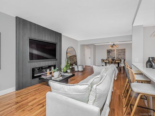 apt-234-120 Dehaven Dr, Yonkers, NY, 10703-3602 | Card Image