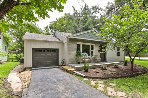 1520 S Pickwick Ave, Springfield, MO, 65804-1219 | Card Image