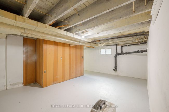 4160 Dorchester Rd, Home with 3 bedrooms, 2 bathrooms and 4 parking in Niagara Falls ON | Image 26