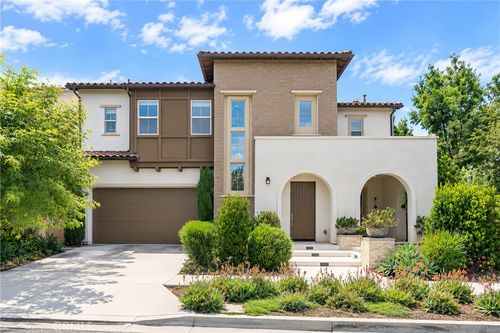 110 Perspective, Irvine, CA, 92618-1369 | Card Image