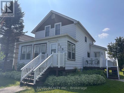 115 Fourteenth Ave, Cochrane, ON, P0L1C0 | Card Image