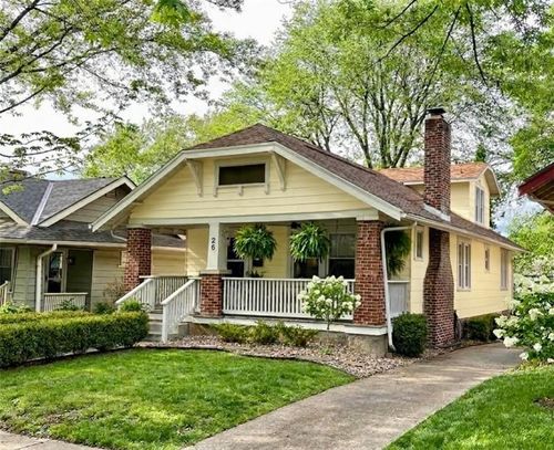 26 W 73rd Ter, Kansas City, MO, 64114-5710 | Card Image