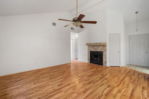 2823 Pickett Dr, League City, TX, 77573-4723 | Card Image