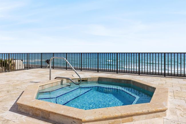 APT-303 - 3610 S Ocean Blvd, Condo with 2 bedrooms, 2 bathrooms and null parking in South Palm Beach FL | Image 23