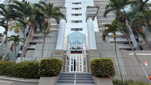 601-1700 Calle Federico Monti Condominio Torres Del Parque Norte, BAYAMON, PR, 00959 | Card Image