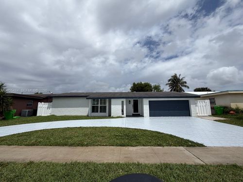 0-11921 Nw 31st Pl, Sunrise, FL, 33323-1211 | Card Image