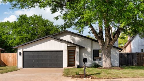 3921 Leafield Dr, Austin, TX, 78749-3218 | Card Image