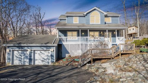 360 Eastshore Dr, East Stroudsburg, PA, 18301-9361 | Card Image