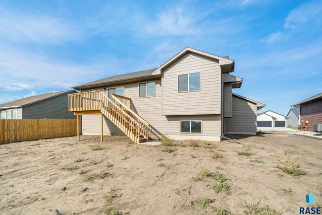 804 N Juniper St, House other with 3 bedrooms, 2 bathrooms and null parking in Lennox SD | Image 21