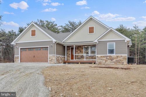 19 Mountain Laurel Dr, Berkeley Springs, WV, 25411 | Card Image