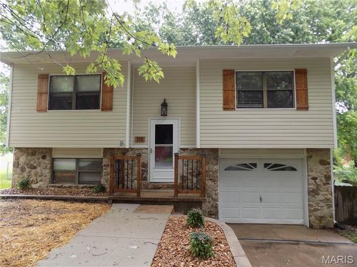 115 Belmont Dr, Rolla, MO, 65401-3741 | Card Image