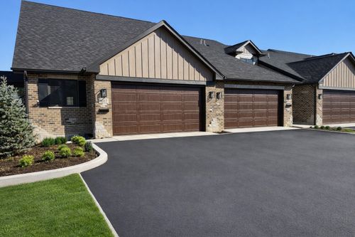 9039 W 111th St, Palos Hills, IL, 60465-2102 | Card Image