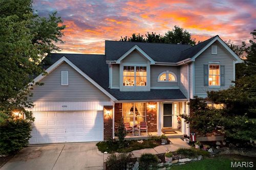 4590 Southridge Meadows Dr, Saint Louis, MO, 63128-2366 | Card Image