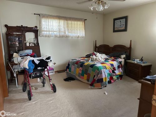 614 N 1st St, Knoxville, IA, 50138-1632 | Card Image