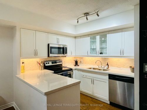 1412-25 The Esplanade, Toronto, ON, M5E1W5 | Card Image