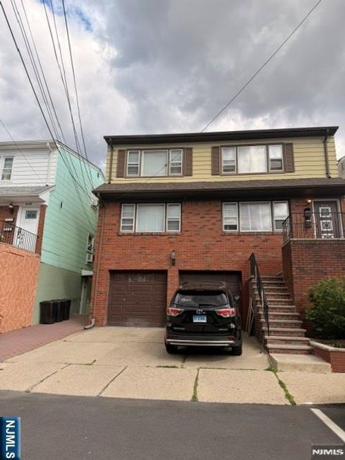 9114 Smith Ave, North Bergen, NJ, 07047-4453 | Card Image