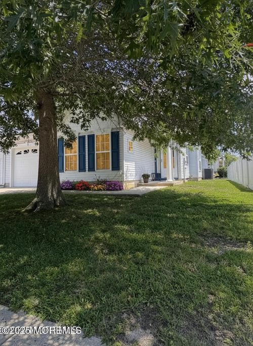 112 Giunta Walk, MAYS LANDING, NJ, 08330-2251 | Card Image