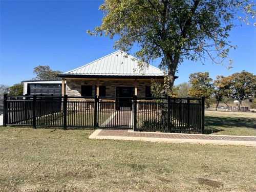 724 Franklin St, Bellevue, TX, 76228-1802 | Card Image