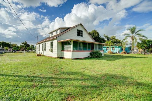 568 Prospect Ave, Fort Myers, FL, 33905-3508 | Card Image