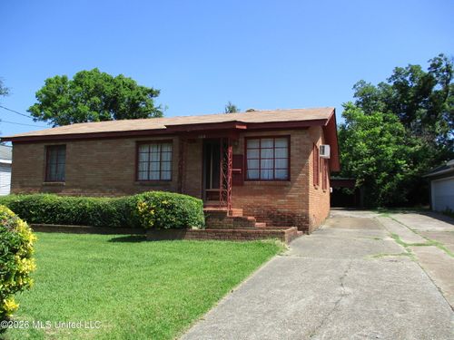 1338 Fernwood Dr, Jackson, MS, 39213-6720 | Card Image