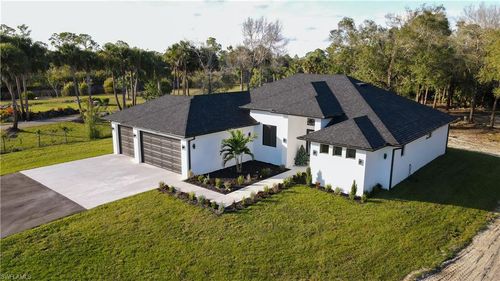 2565 28th Ave Se, NAPLES, FL, 34117-8814 | Card Image