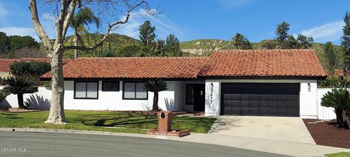 3477 Vicki Ct, Simi Valley, CA, 93063-5121 | Card Image