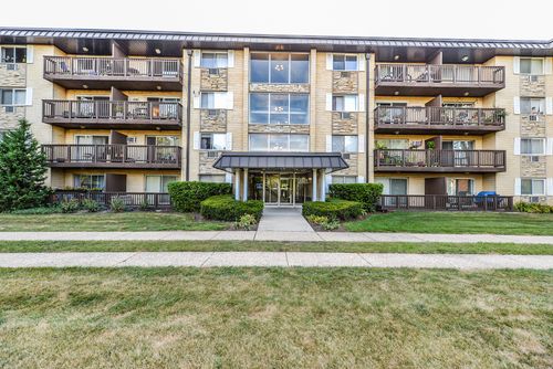 apt-270-2226 S Goebbert Rd, Arlington Heights, IL, 60005-4235 | Card Image